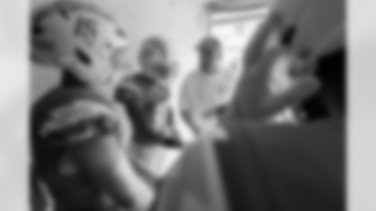 The Los Angeles Chargers play the Las Vegas Raiders on Sunday, September 8, 2024 at SoFi Stadium in Inglewood, CA.
[FINAL SCORE: LAC 22 - LV 10]