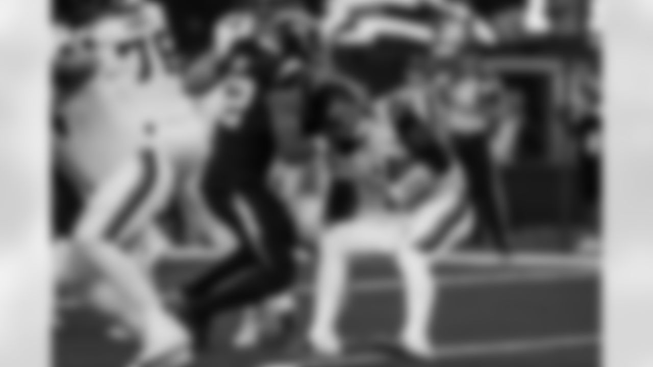 Take a look at the best photos of Chargers 2026 free agent Khalil Mack