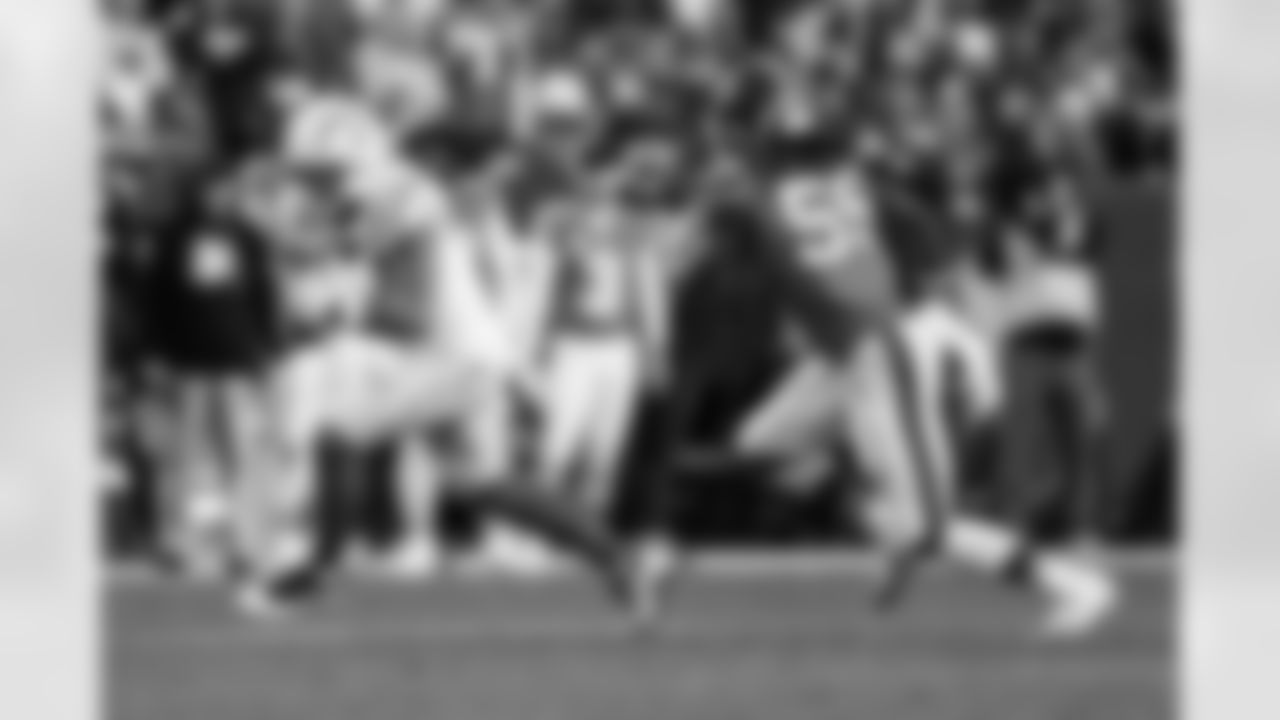 Take a look at the best photos of Chargers 2026 free agent Tyler Conklin