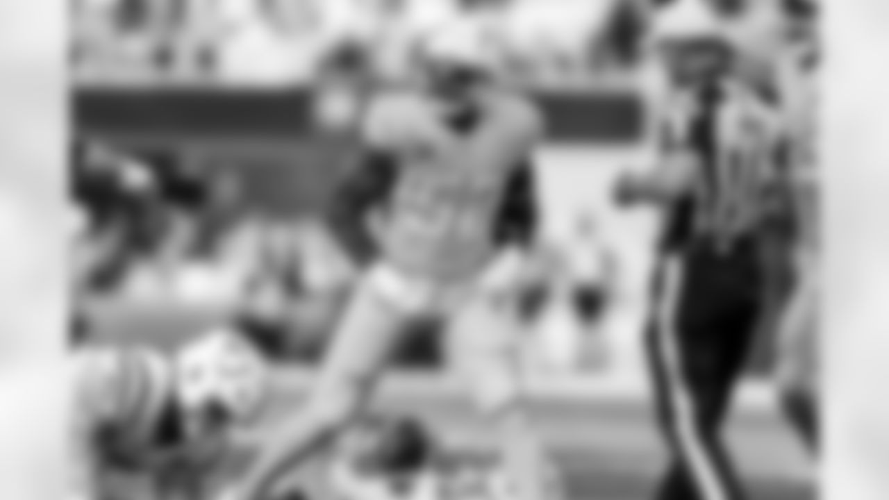 OLB Khalil Mack (52)