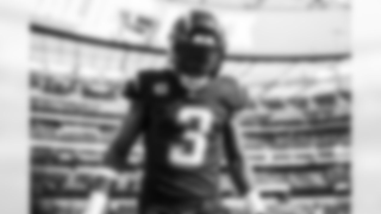 S Derwin James Jr. (3)