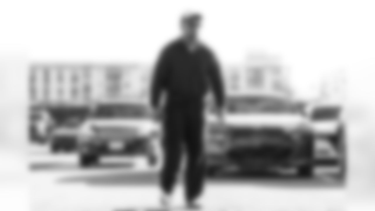 DL Justin Eboigbe (92)