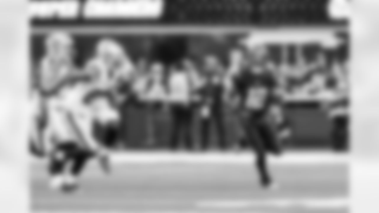 WR Derius Davis (12)