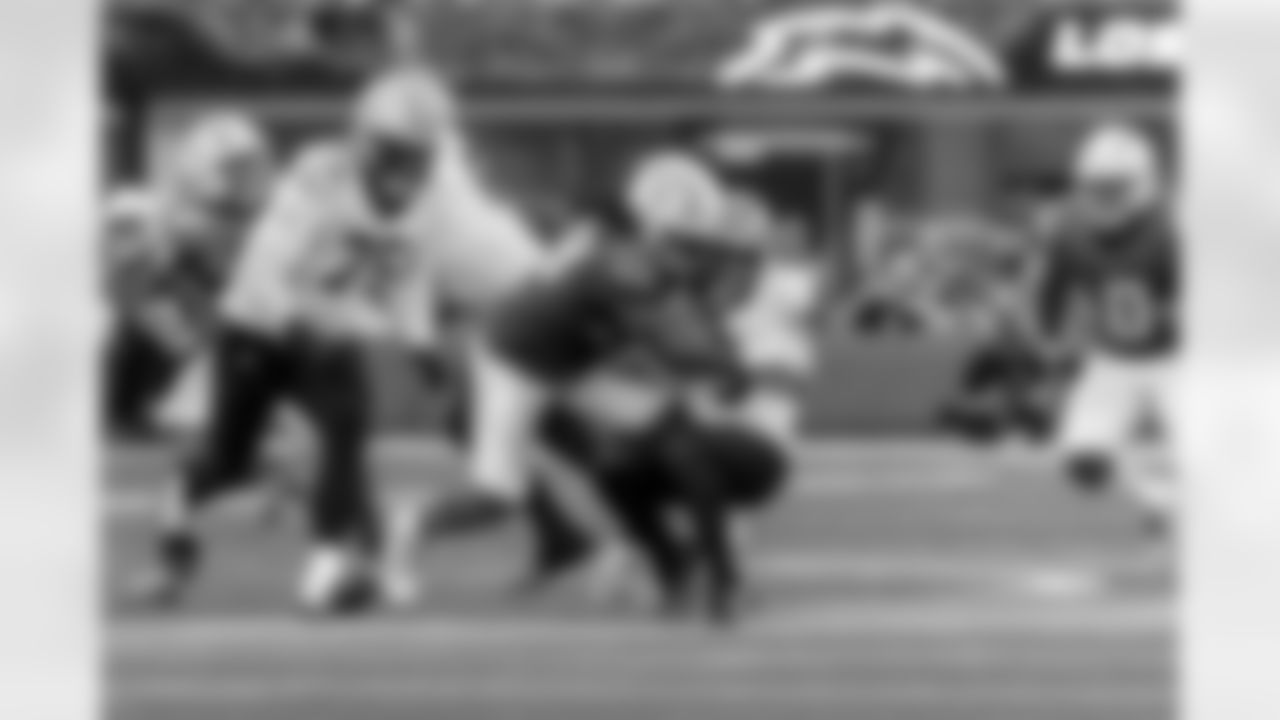 The Los Angeles Chargers play the New Orleans Saints on Sunday, October 27, 2024 at SoFi Stadium in Inglewood, CA.
[FINAL SCORE: LAC 26 - NO 8]