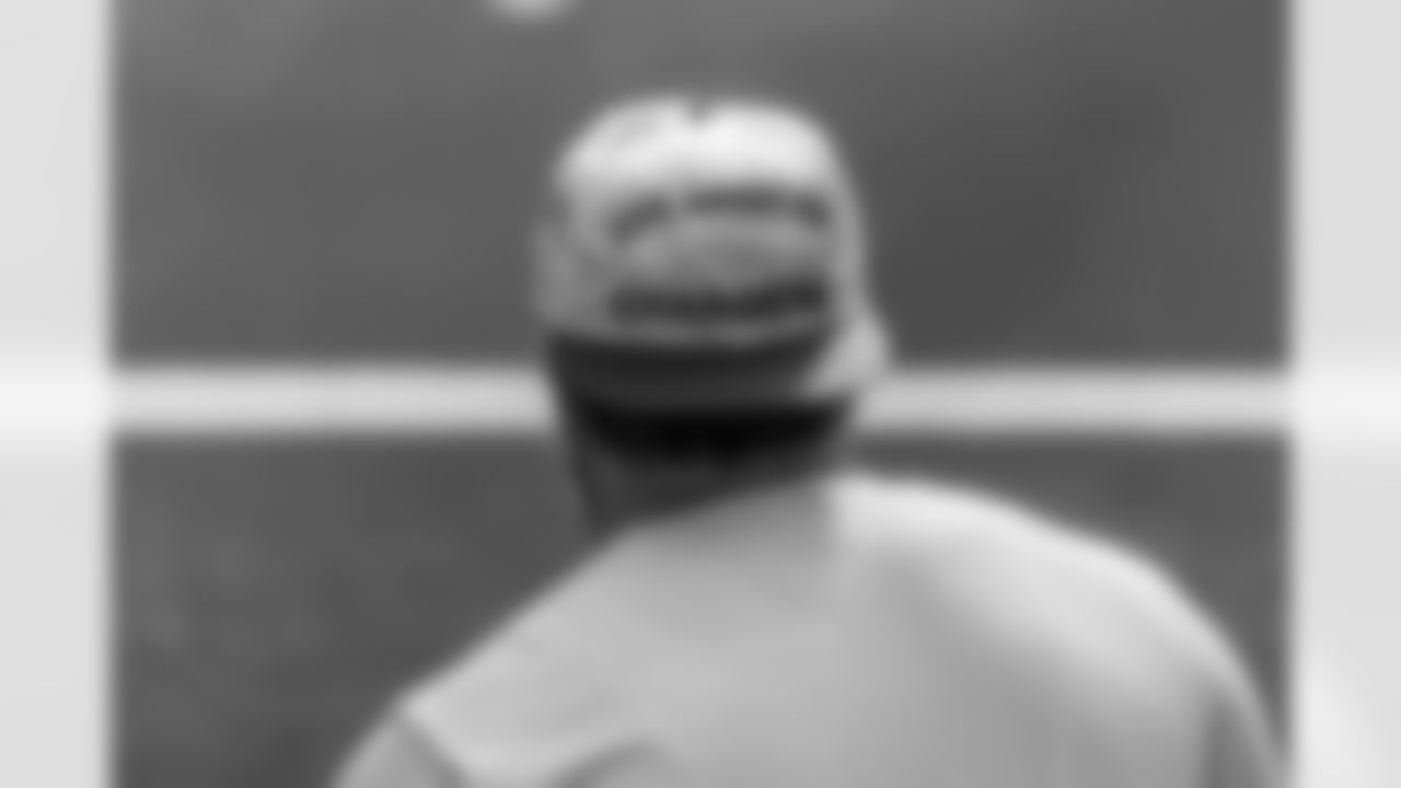 The Los Angeles Chargers play the Tennessee Titans on Sunday, November 10, 2024 at SoFi Stadium in Inglewood, CA.
[FINAL SCORE: LAC 27 - TEN 17]