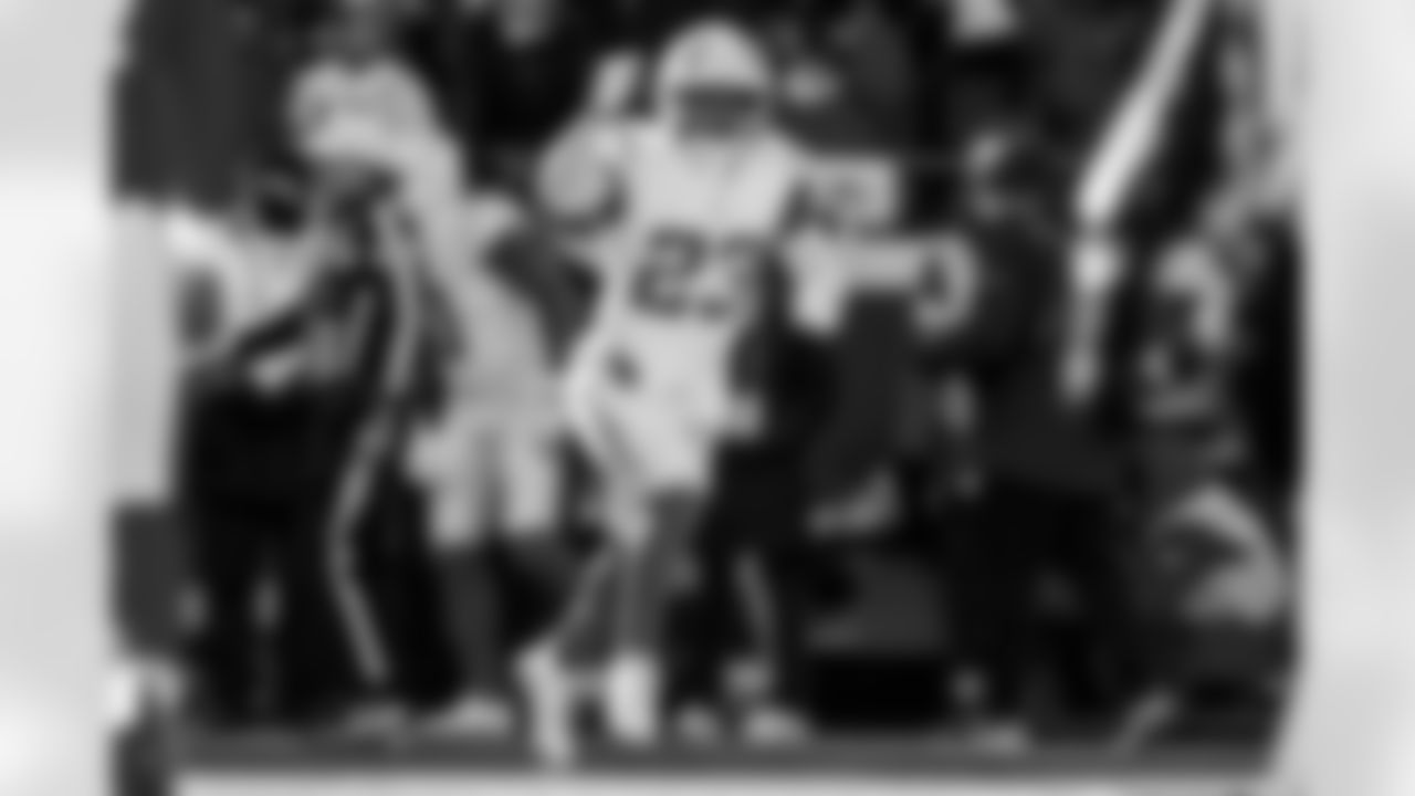 Check out the best shots from the Chargers Week 15 matchup against the Chiefs!