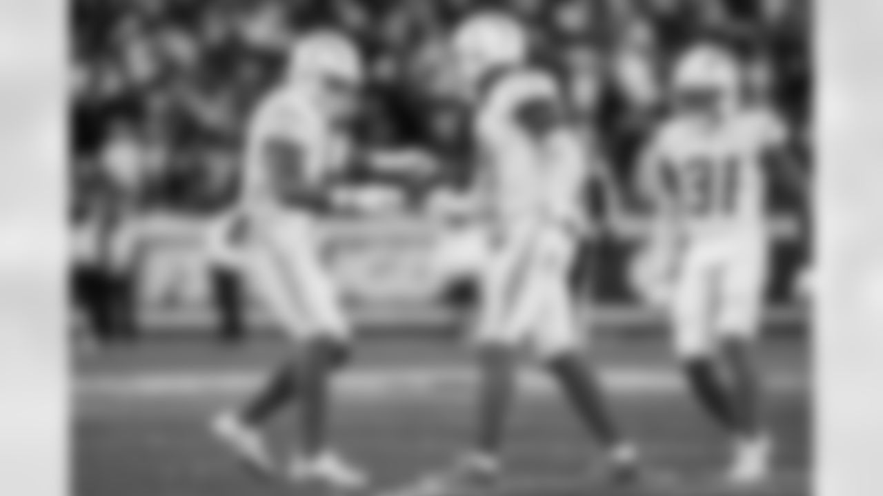 Check out the best shots from the Chargers Week 15 matchup against the Chiefs!