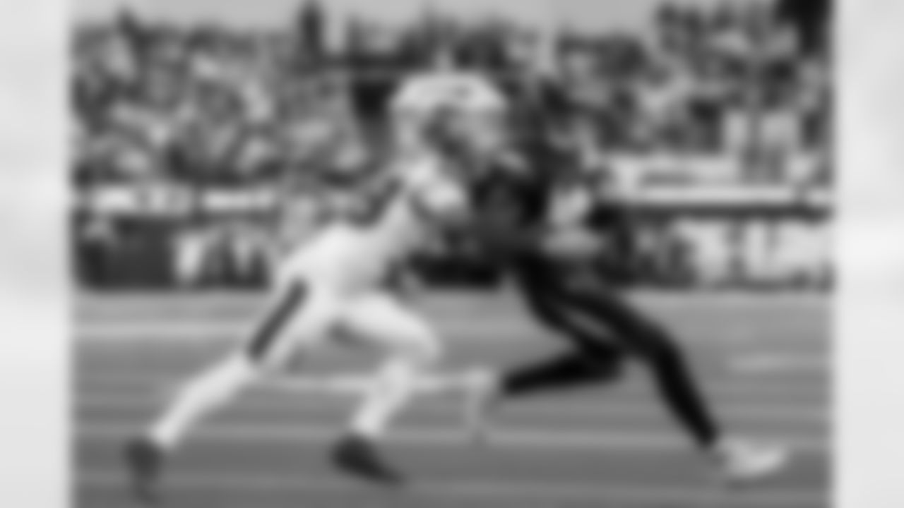 Check out the best shots from the Chargers Week 17 matchup against the Texans!