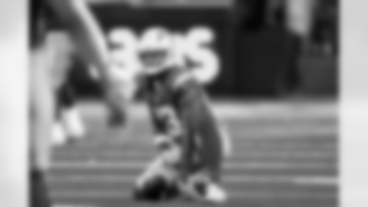 Check out the best shots from the Chargers Week 10 matchup against the Steelers!