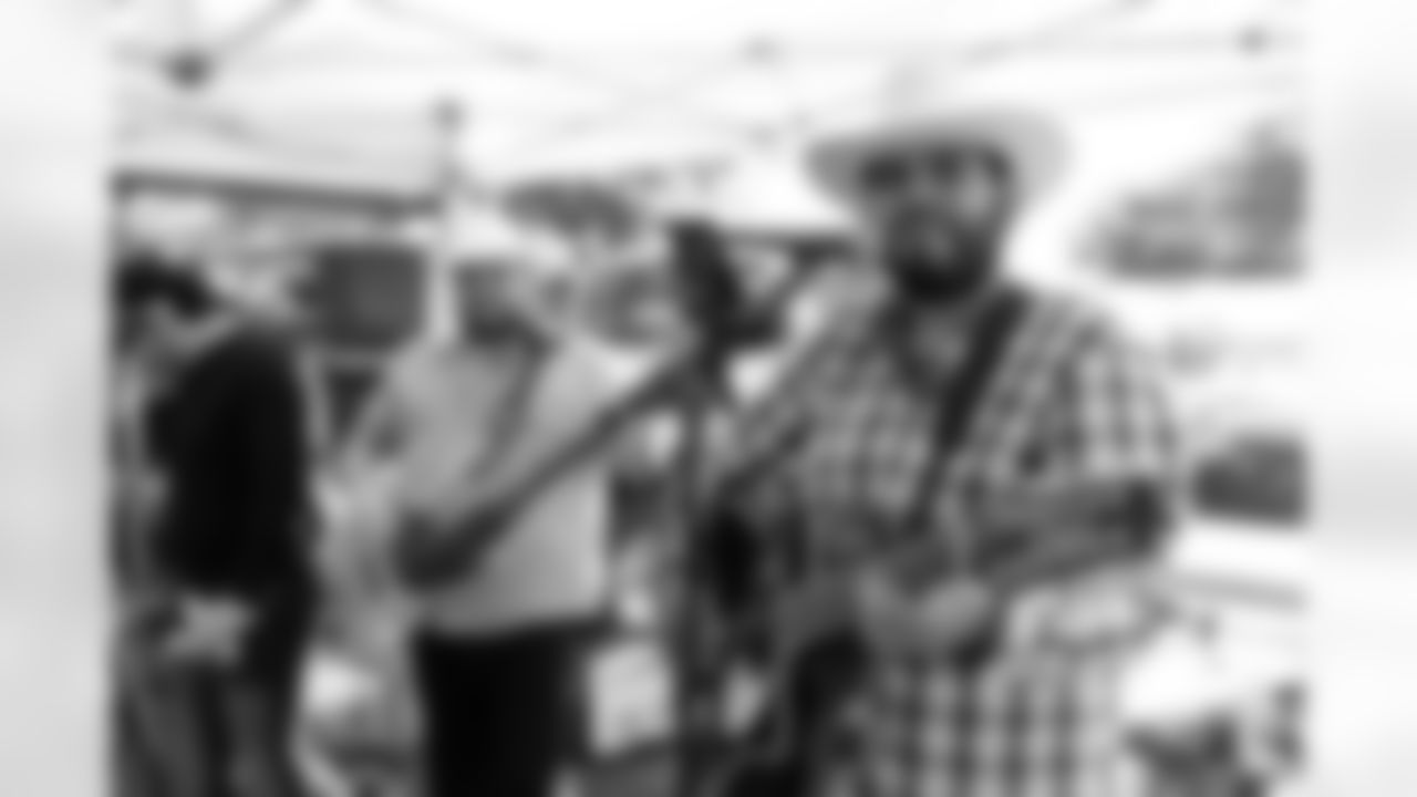 The Los Angeles Chargers play the Denver Broncos on Thursday, December 19, 2024 at SoFi Stadium in Inglewood, CA.
[FINAL SCORE: LAC 34 - DEN 27]