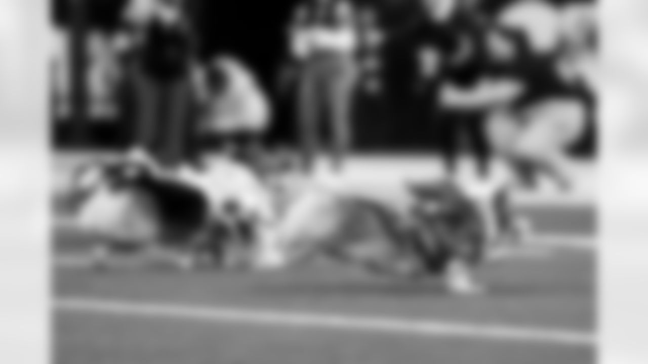 2025 Corgi Cup at Chargers vs. Texans Week 17 Matchup