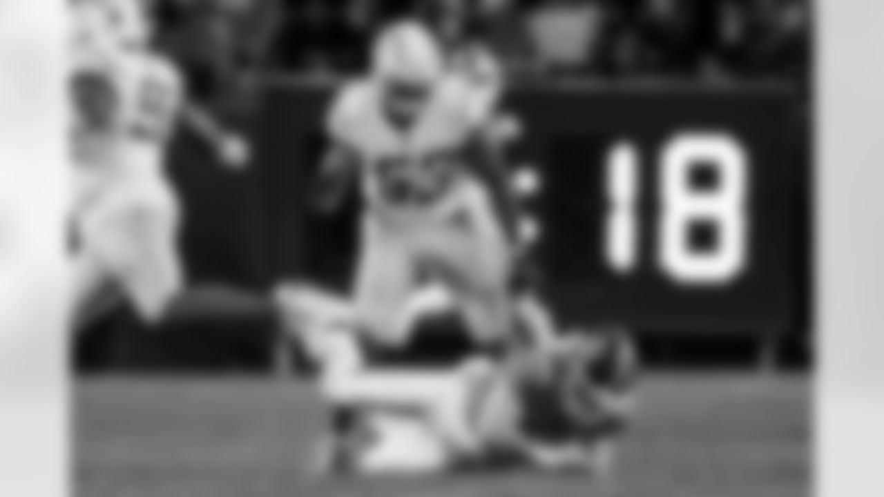 Check out the best shots from the Chargers Week 18 matchup against the Broncos!