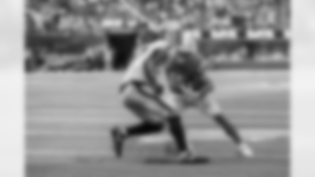 The Los Angeles Chargers play the Las Vegas Raiders on Thursday, September 5, 2024 at SoFi Stadium in Inglewood, CA.
[FINAL SCORE: LAC 22 - LV 10]