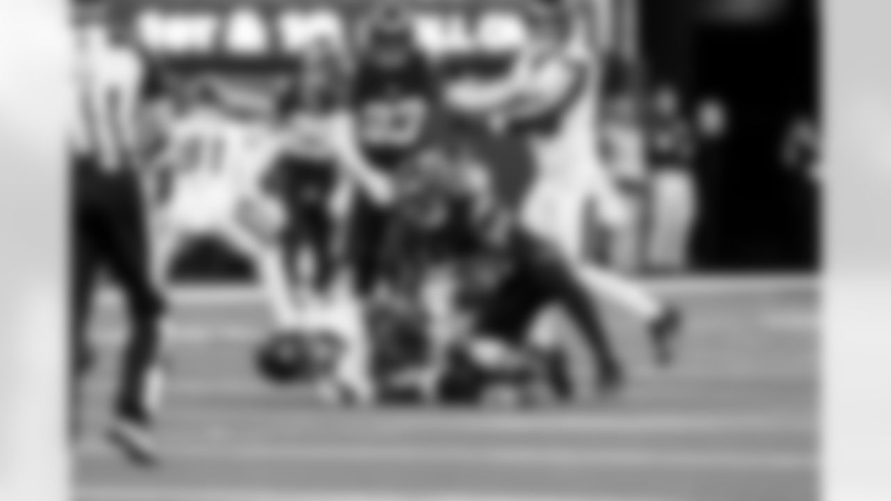 OLB Khalil Mack (52)