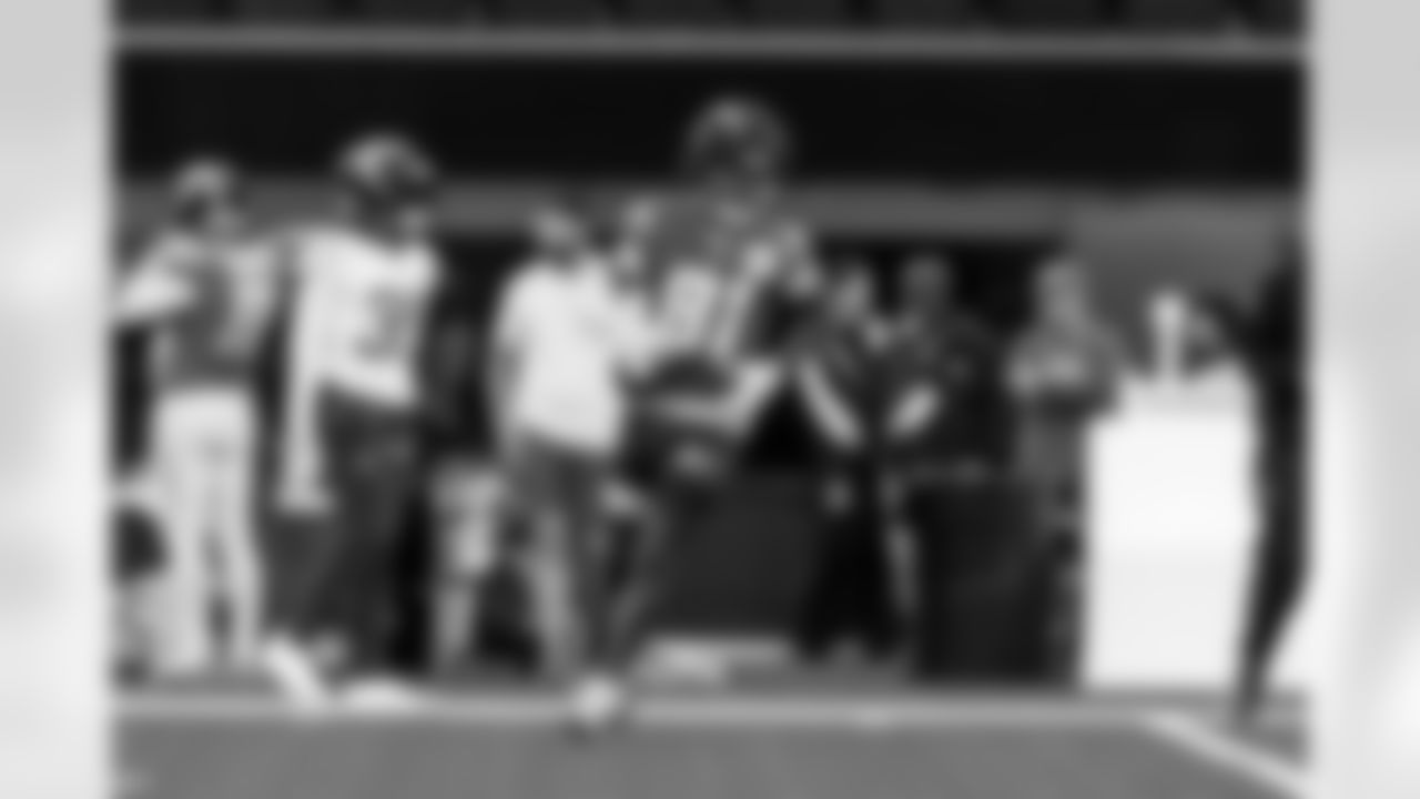 The Los Angeles Chargers practice on Wednesday, December 24, 2025 at Sofi Stadium in Inglewood, CA.