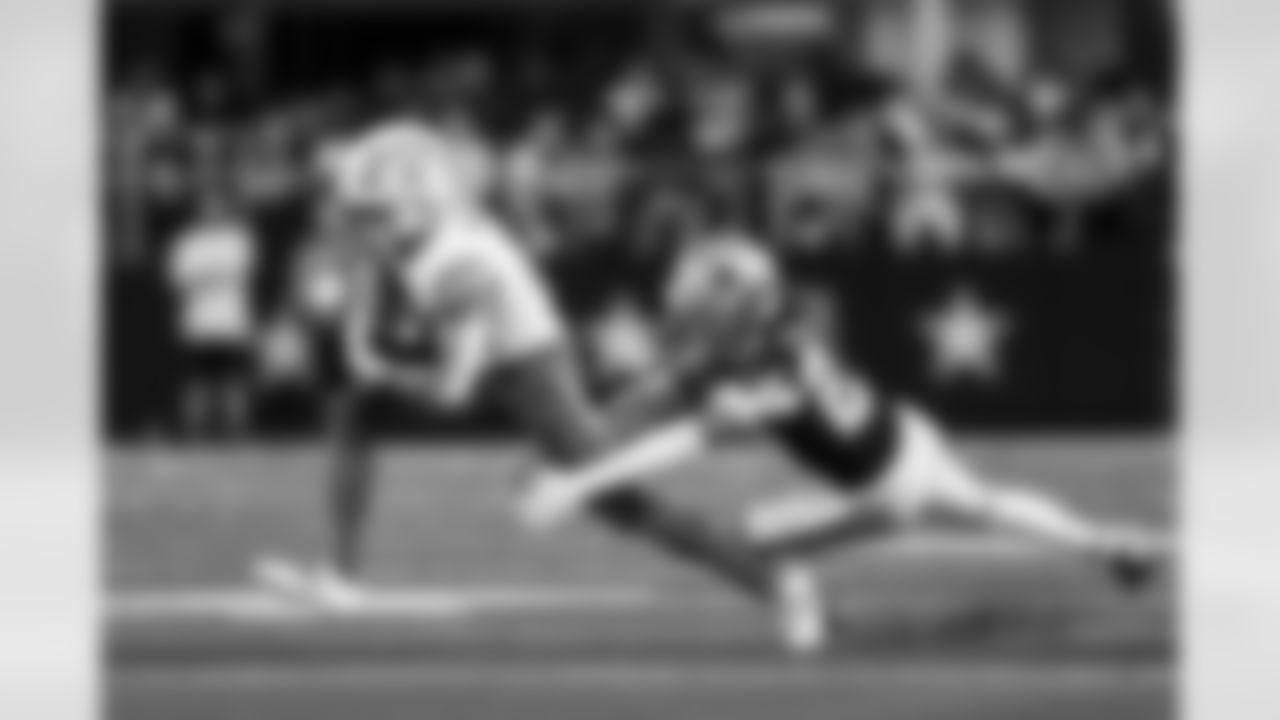 WR Ladd McConkey (15)