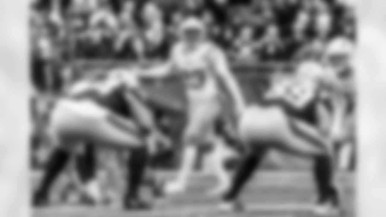 Take a look back at the Chargers Week 17 matchup with the Patriots in monochrome!
