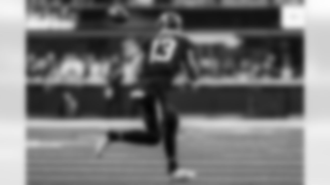 Check out the best shots from the Chargers Week 13 matchup against the Raiders!