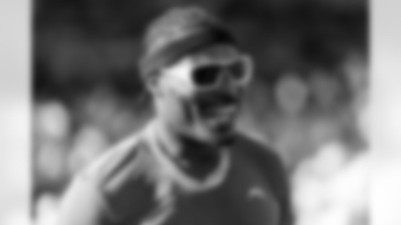 Check out the best shots from the Chargers Week 18 matchup against the Broncos!