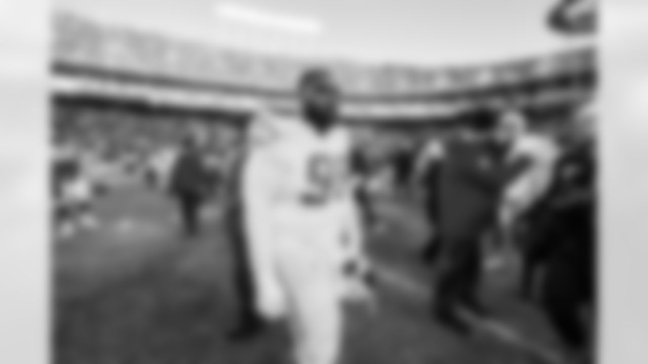 DT Jamaree Caldwell (99)