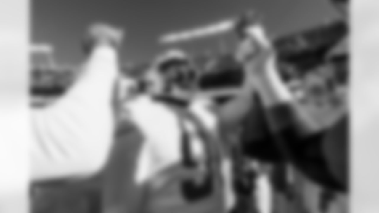 Check out the best shots from the Chargers Week 15 matchup against the Chiefs!