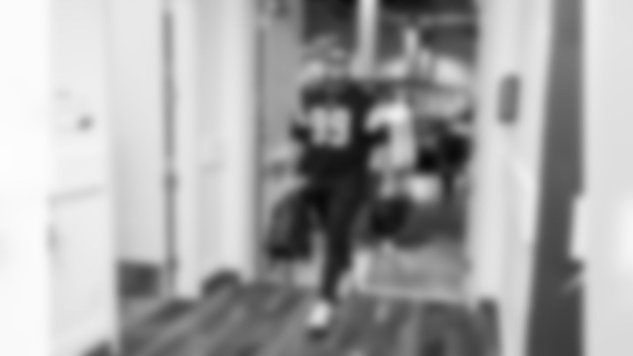 The Los Angeles Chargers play the Detroit Lions on Sunday, November 12, 2023 at SoFi Stadium in Inglewood, CA.
[FINAL SCORE: DET 41 - LAC 38]