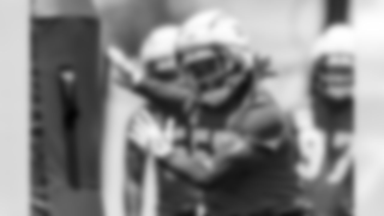 Los Angeles Chargers players participate in Phase 3 of the offseason program on Tuesday, May 27, 2025 at The Bolt in El Segundo, CA.