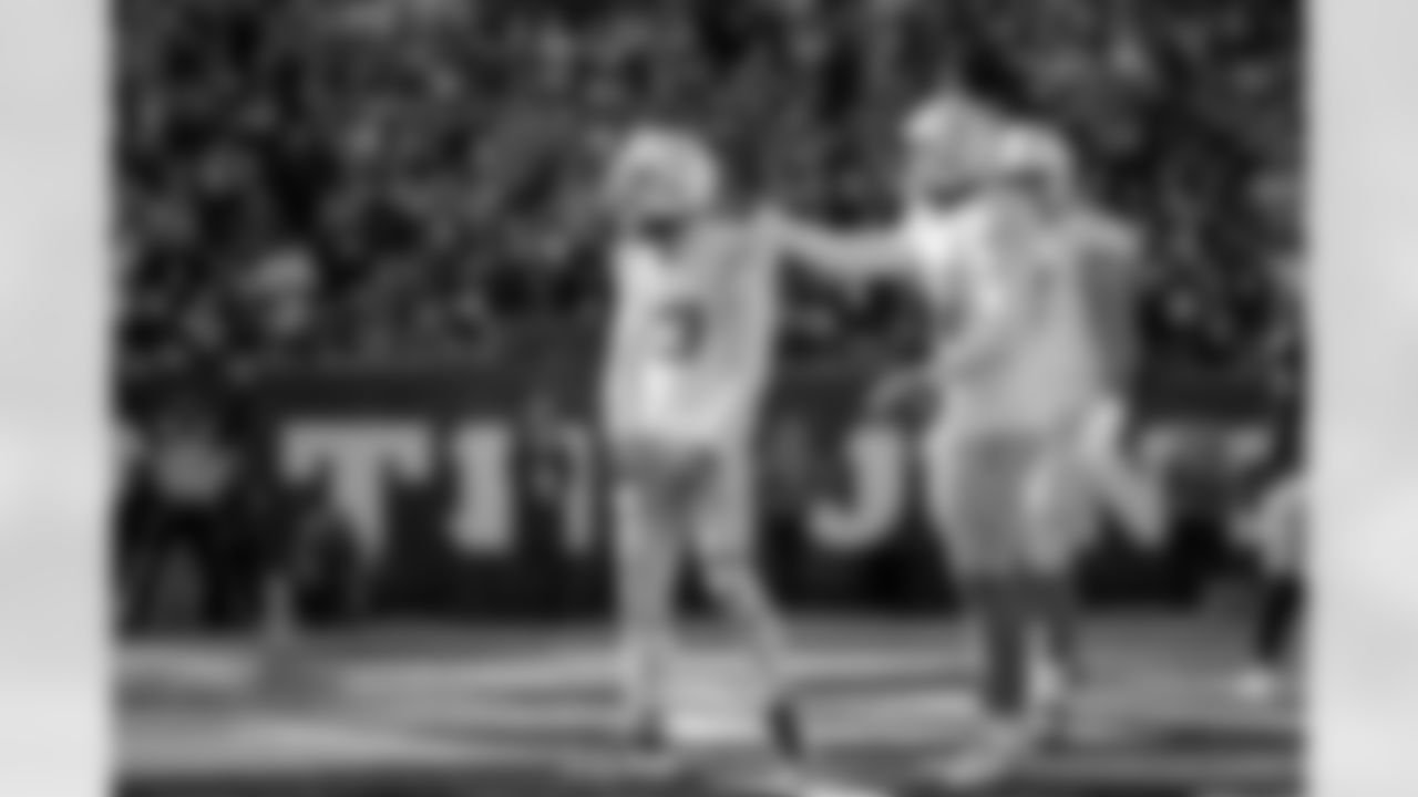 The Los Angeles Chargers play the Cincinnati Bengals on Sunday, December 5, 2021 at Paul Brown Stadium in Cincinnati, OH.
[FINAL SCORE: LAC 41 - CIN 22]