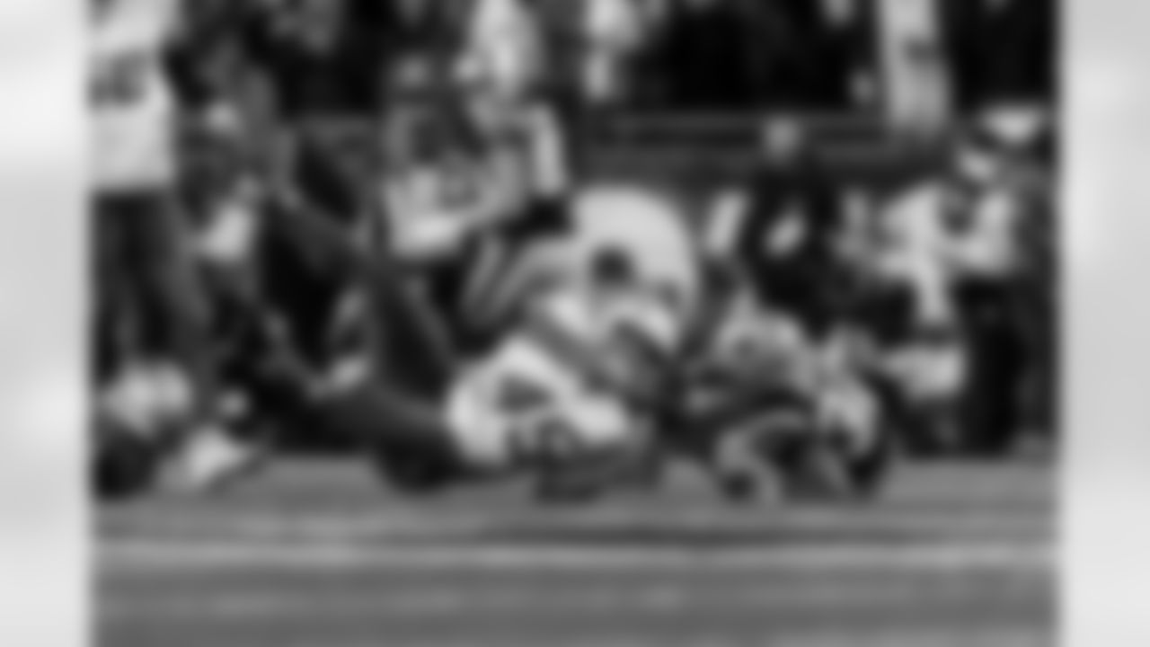 Take a look back at the best photos of Tuli Tuipulotu's 2025 campaign.