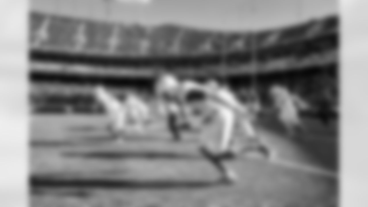 S Derwin James Jr. (3)