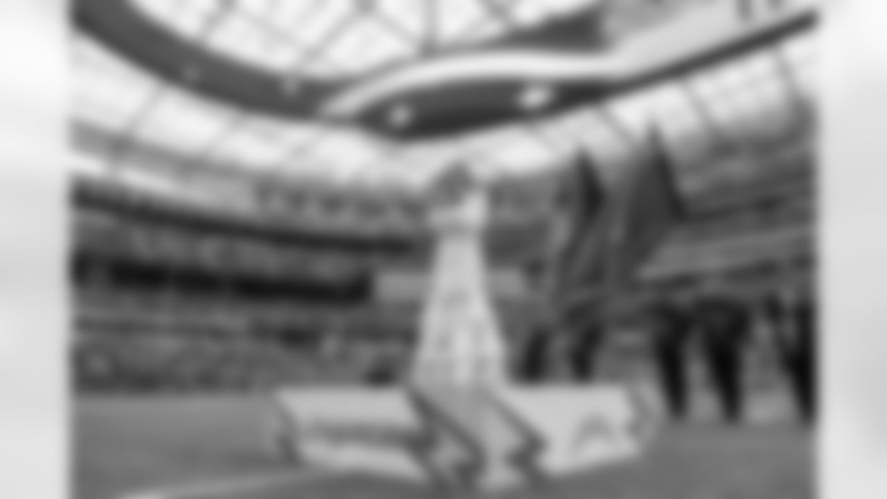 The Los Angeles Chargers play the Las Vegas Raiders on Sunday, October 1, 2023 at SoFi Stadium in Inglewood, CA.
[FINAL SCORE: LAC 24 - LV 17]