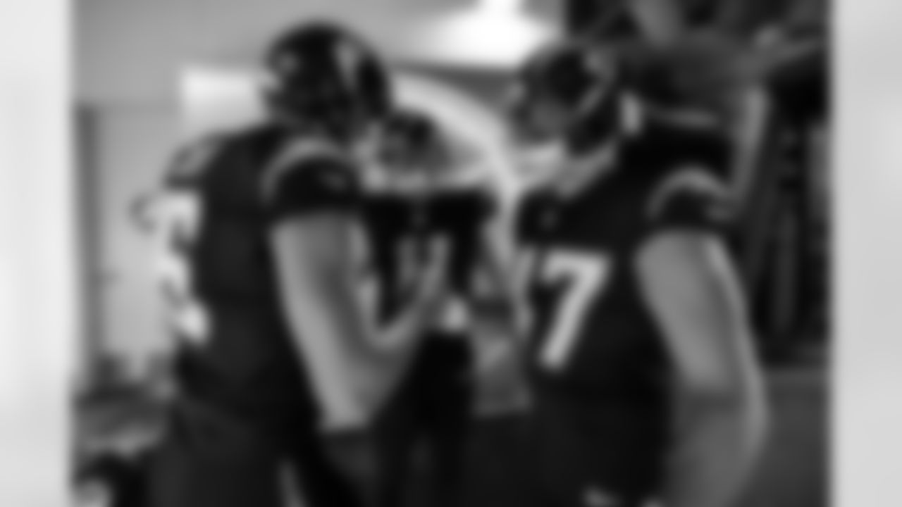 P JK Scott (16), K Cameron Dicker (11) and LS Josh Harris (47)