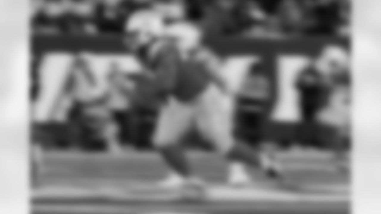 The Los Angeles Chargers play the New York Jets on Monday, November 6, 2023 at MetLife Stadium in East Rutherford, NJ.
[FINAL SCORE: LAC 27 - NYJ 6]