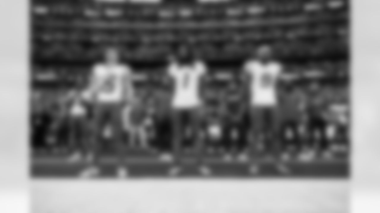 Check out the best shots from the Chargers Week 16 matchup against the Cowboys!