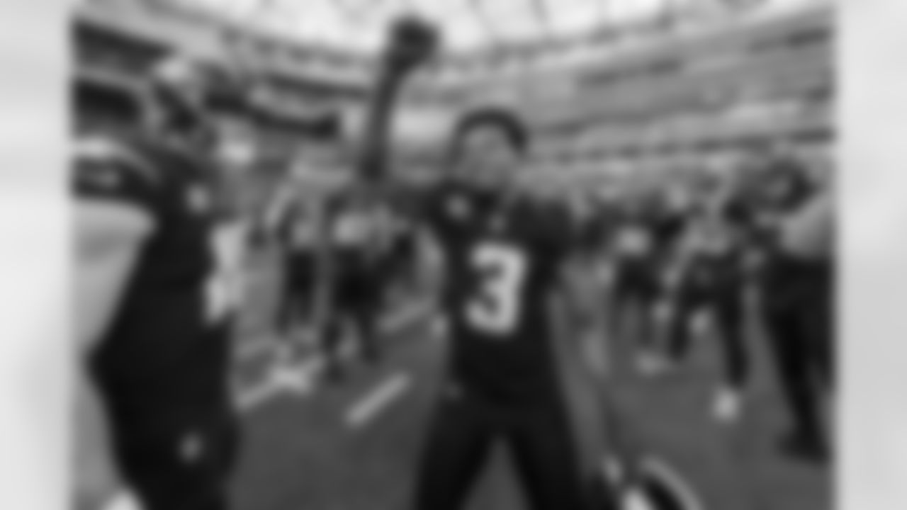 Check out the best shots from the Chargers Week 8 matchup against the Vikings!