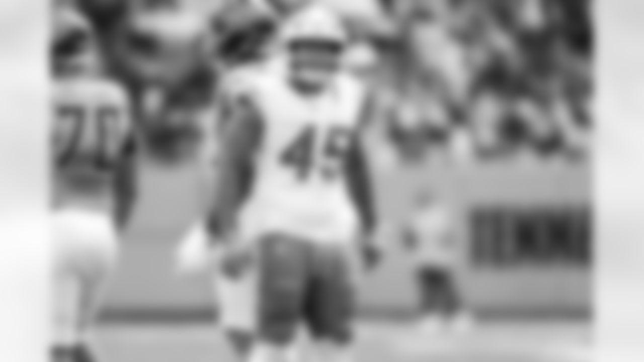 OLB Tuli Tuipulotu (45)