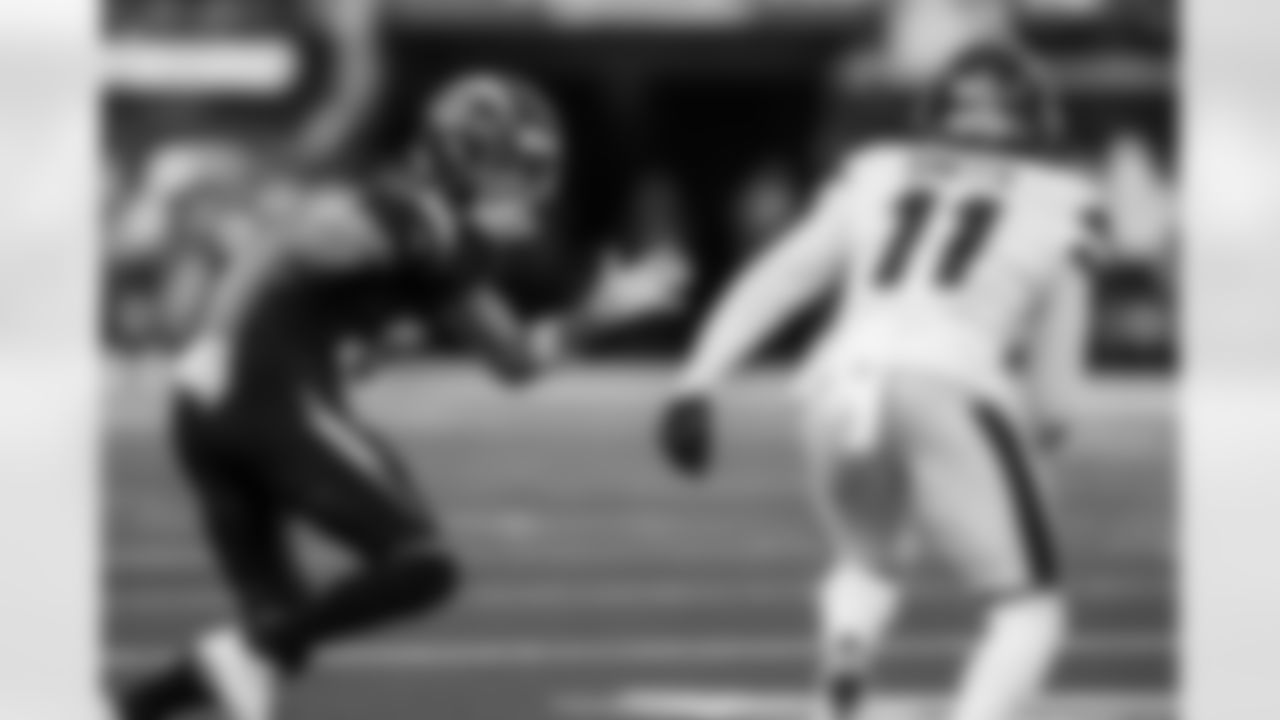 Take a look at the best photos of Chargers 2026 free agent Deane Leonard