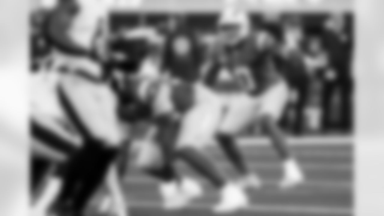 Check out the best shots from the Chargers Week 10 matchup against the Steelers!