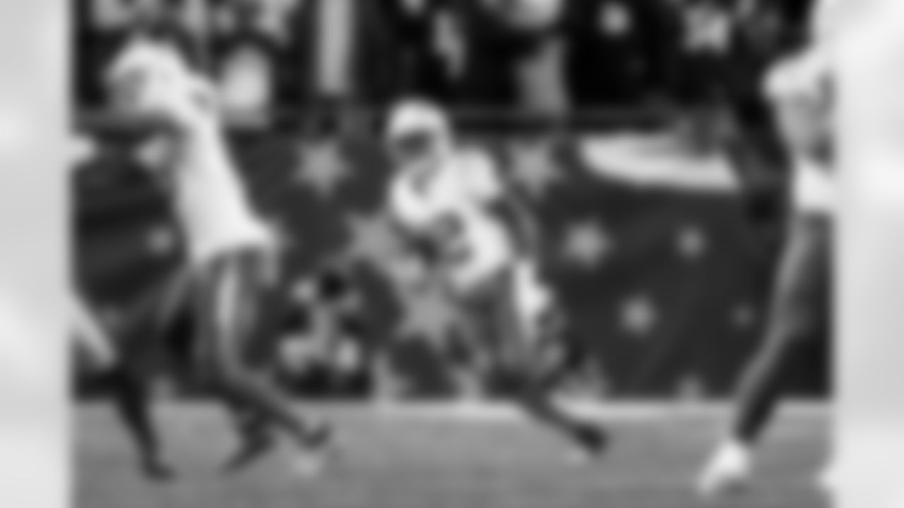 WR Derius Davis (12)