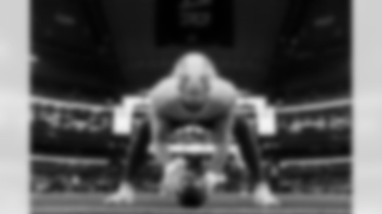 Check out the best shots from the Chargers Week 16 matchup against the Cowboys!