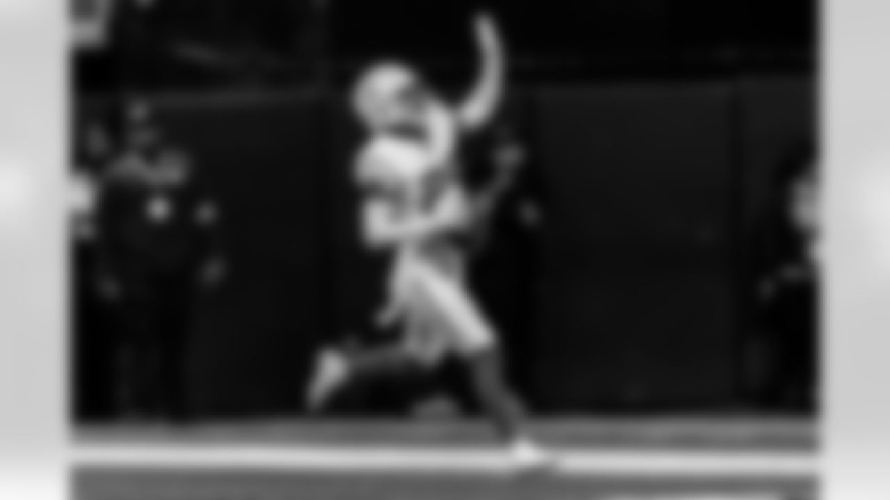 The Los Angeles Chargers play the Atlanta Falcons on Sunday, December 1, 2024 at Mercedes-Benz Stadium in Atlanta, GA.
[FINAL SCORE: LAC 17 - ATL 13]