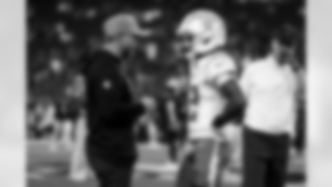 Ryan Ficken and WR Derius Davis (12)