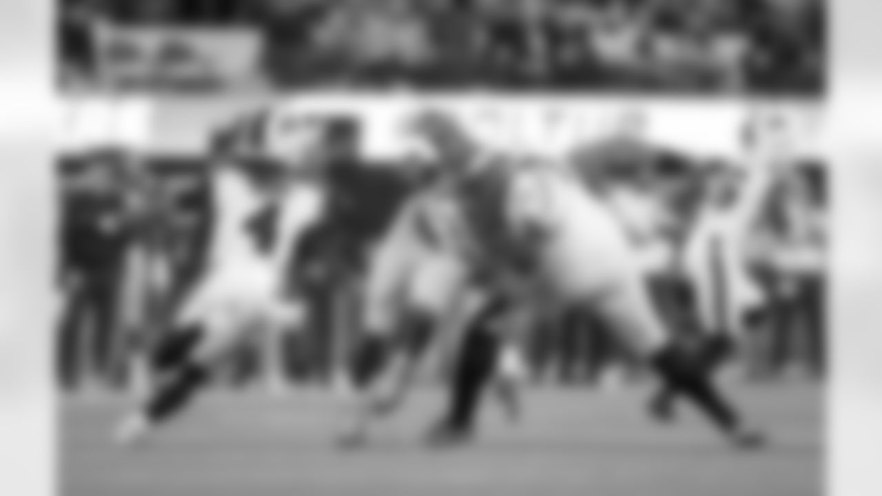 The Los Angeles Chargers play the Buffalo Bills on Saturday, December 23, 2023 at SoFi Stadium in Inglewood, CA.
[FINAL SCORE: BUF 24 - LAC 22]