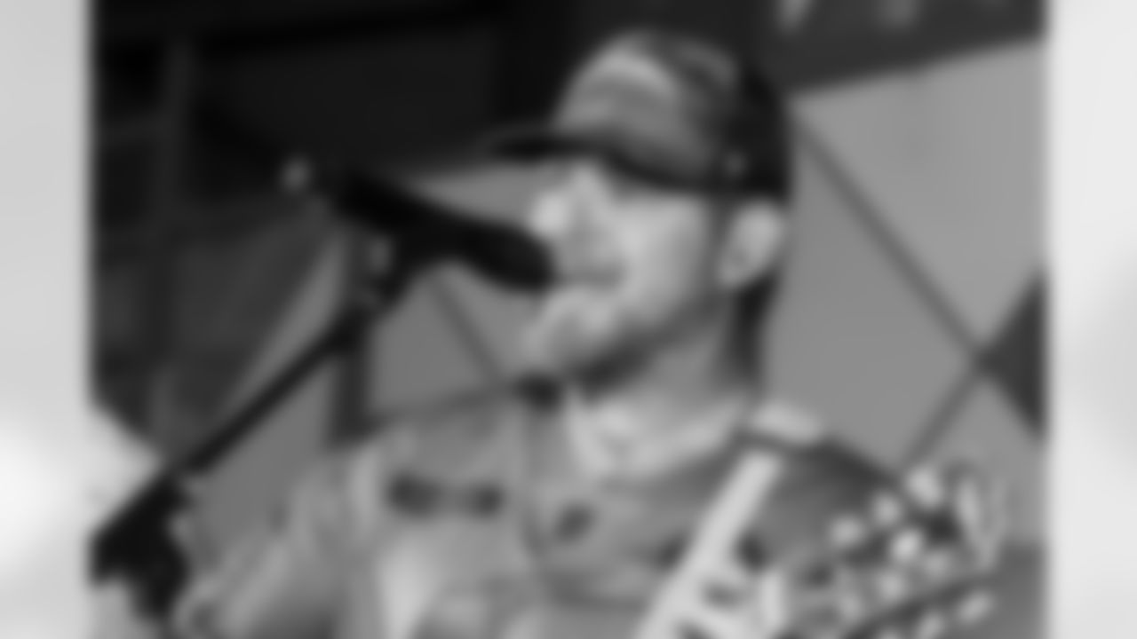 The Los Angeles Chargers play the Tennessee Titans on Sunday, November 10, 2024 at SoFi Stadium in Inglewood, CA.
[FINAL SCORE: LAC 27 - TEN 17]