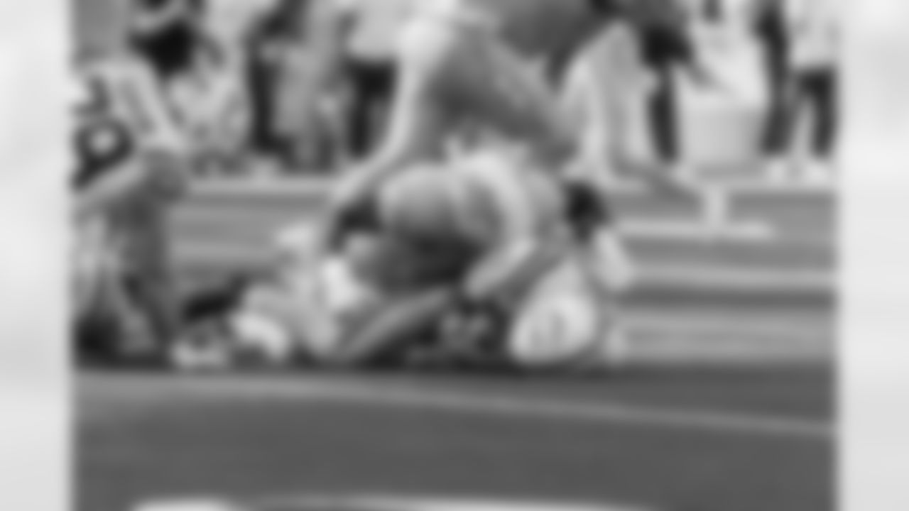 Take a look at the best photos of Chargers 2026 free agent Khalil Mack