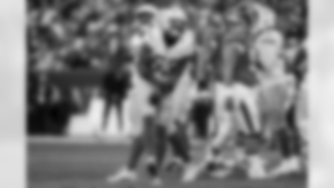 Check out the best shots from the Chargers Week 18 matchup against the Broncos!