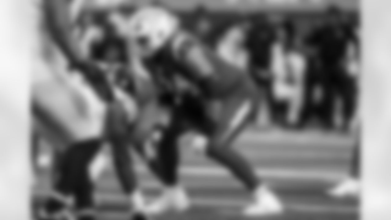 Take a look at the best photos of Chargers 2026 free agent Austin Deculus