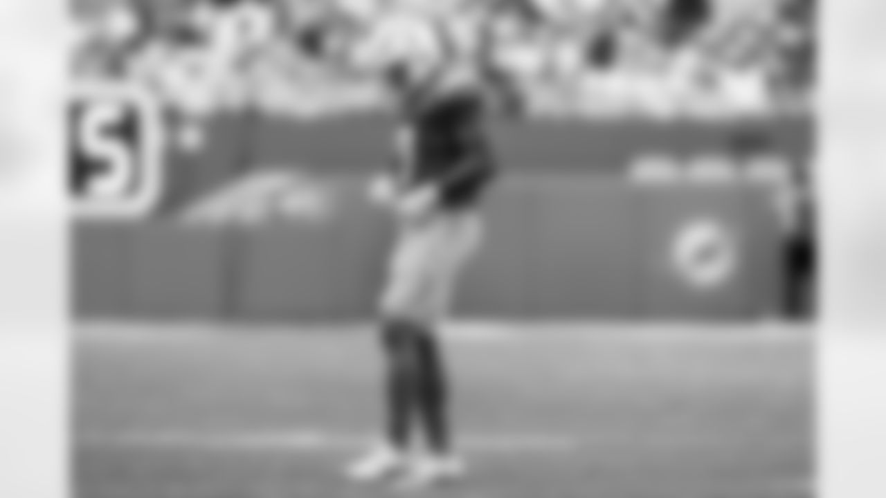 Check out the best shots from the Chargers Week 6 matchup against the Dolphins!