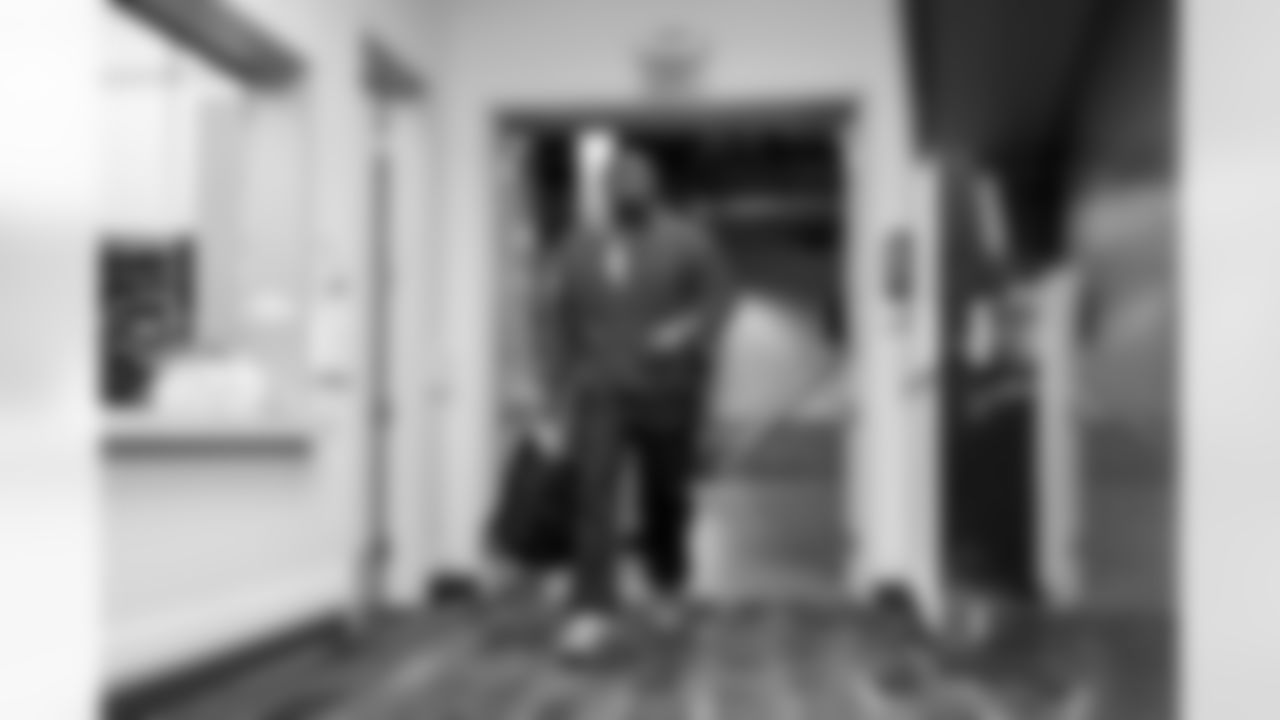 OLB Khalil Mack (52)