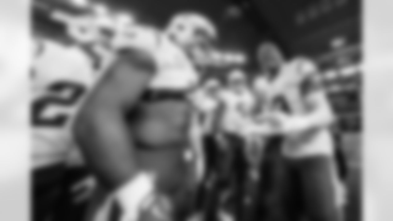 Check out the best shots from the Chargers Week 16 matchup against the Cowboys!